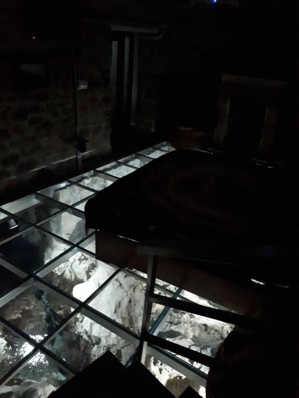 Nuci'S Home Glass Floor Tushemisht Εξωτερικό φωτογραφία